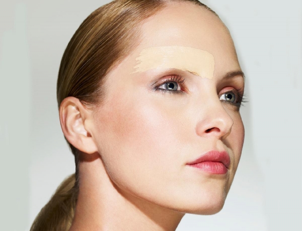 Comment appliquer parfaitement son highlighter?