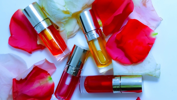 Les Nouveaux Lip Comfort Oil de Clarins: des huiles à lèvres riches en soin et sensorielles, mon test et avis