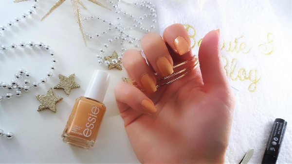 Un petit maquillage pour le Nouvel An?