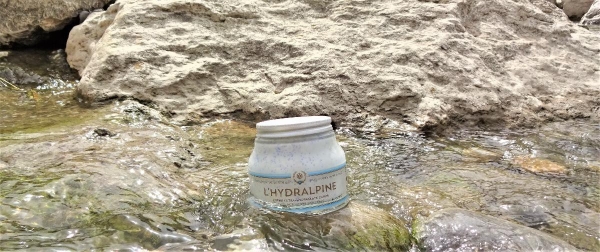 L'Alpage Suisse: La Crème Pour le Corps L'Hydralpine: Un Vent de Fraîcheur!