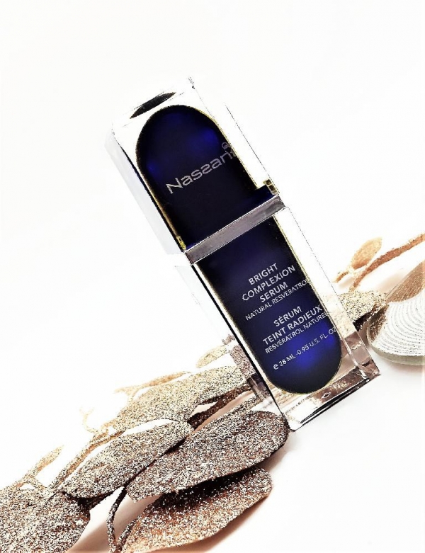 Le Resvératrol Naturel: un anti-âge précieux avec le Sérum Teint Radieux de Nassani