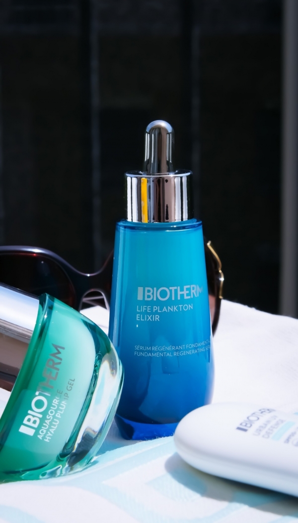 Zoom sur l'Acide Hyaluronique, cet actif prisé dans les cosmétiques pour booster l'hydratation de la peau